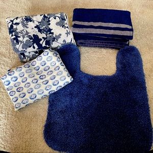 Bathroom accessory set